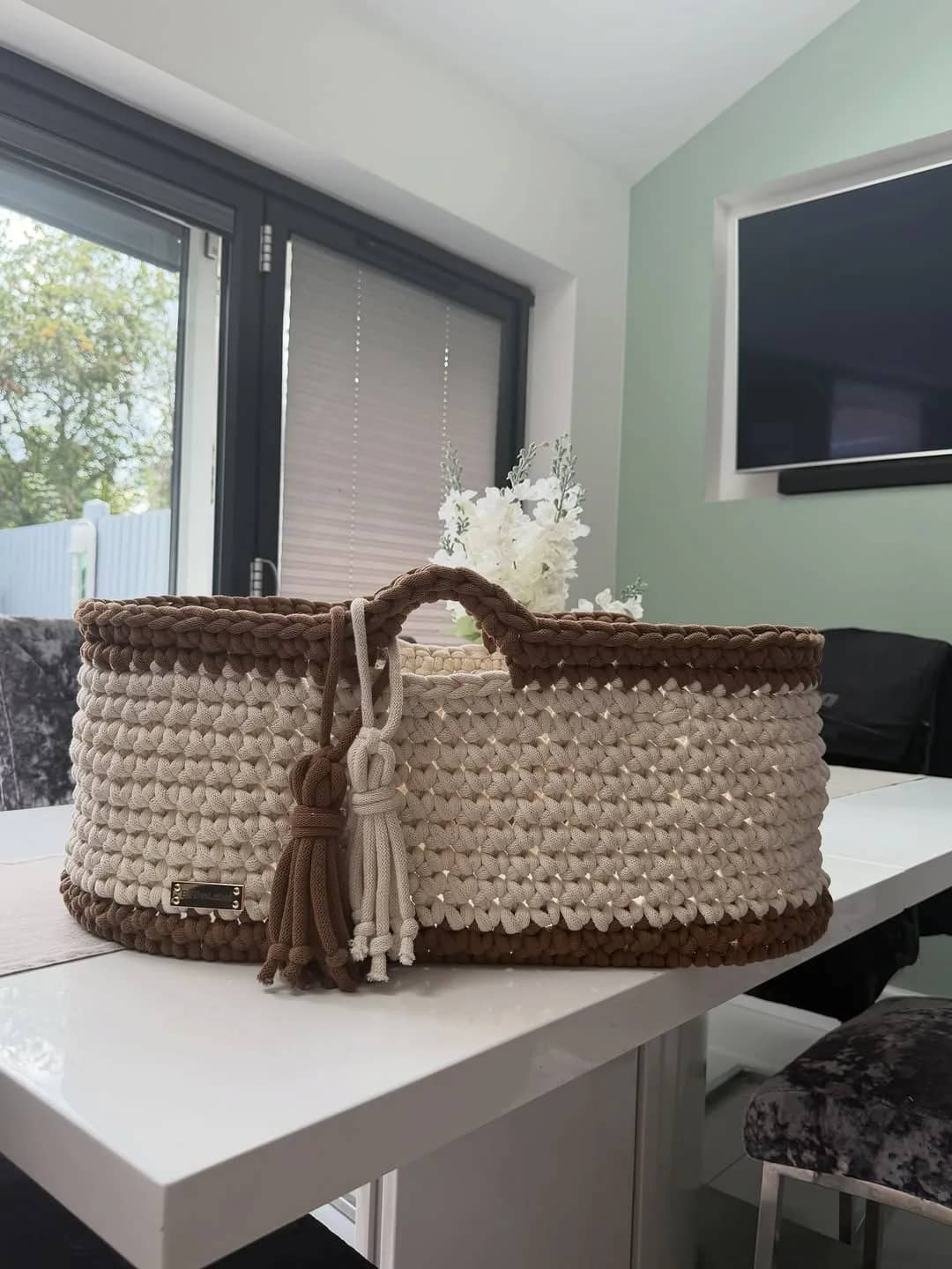 Mocha Moses Basket by EllTheLabel